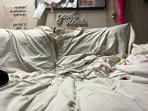 CLoSpunkmeyer69 online show from September 21, 2025, 8:32 pm