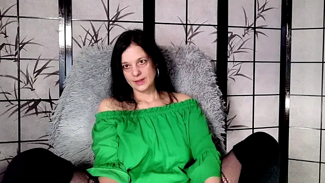  Sweetlonglips  online show from February 24, 2026, 8:01 am