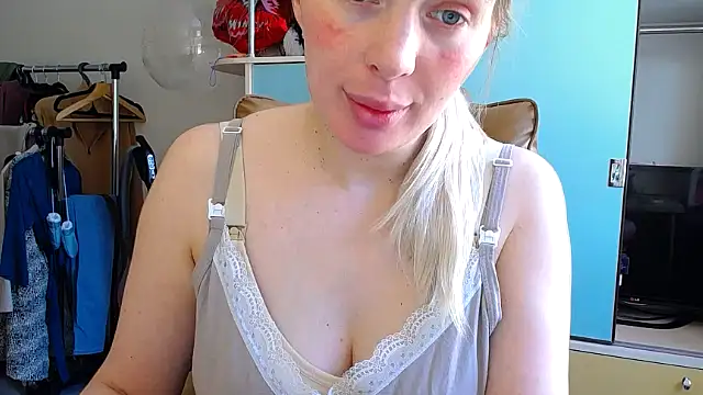 Snapshot of miaa_sunn chatting on February 21, 2026, 1:45 pm miaa sunn online show from February 21, 2026, 1:45 pm