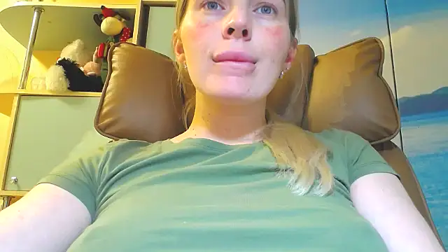 Snapshot of miaa_sunn chatting on April 12, 2026, 7:30 pm miaa sunn online show from April 12, 2026, 7:30 pm