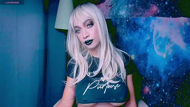 Snapshot of XXsexylongcockXX chatting on March 6, 2025, 3:35 am XXsexylongcockXX online show from March 6, 2025, 3:35 am