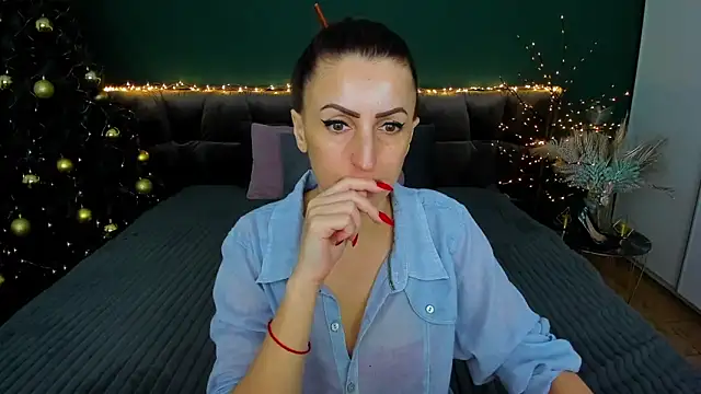 Rebecca Diamond online show from January 15, 2025, 7:05 am