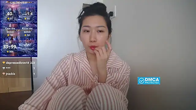 Asiagirll online show from November 15, 2025, 3:37 am