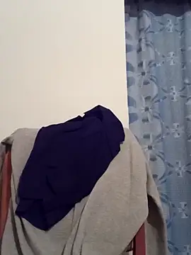 Rolandxxxr online show from February 4, 2025, 5:12 pm