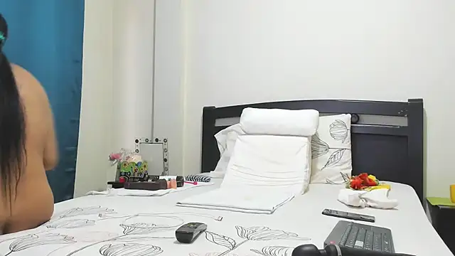 mara2020 69 online show from October 16, 2025, 2:51 pm