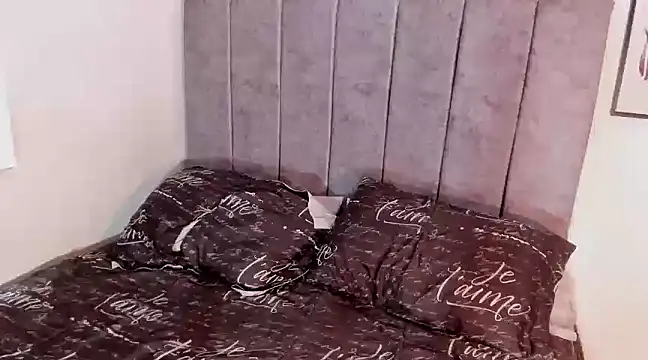 Hanna Risso online show from December 12, 2024, 5:15 pm