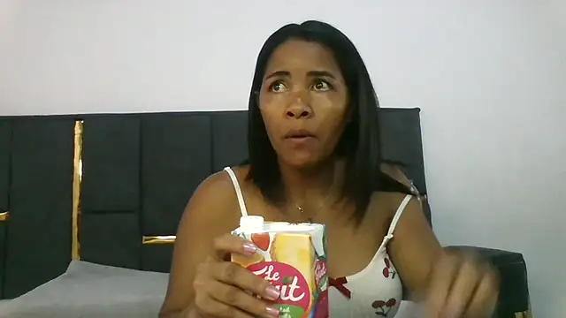 aleixane online show from October 18, 2025, 4:59 am