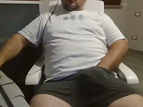 iron boy80 online show from November 13, 2025, 8:46 am