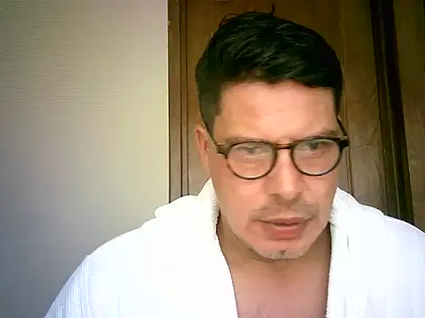 Supercolalvin online show from September 19, 2025, 1:23 pm