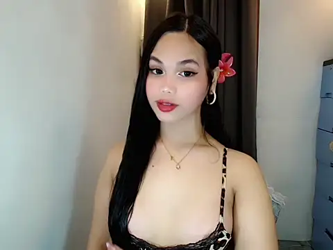 Snapshot of Webcumcutie chatting on July 14, 2026, 2:38 am Webcumcutie online show from July 14, 2026, 2:38 am