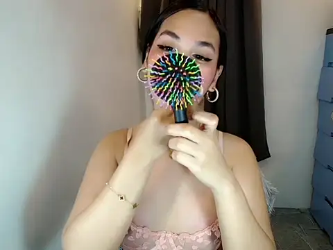 Snapshot of Webcumcutie chatting on July 21, 2026, 3:53 am Webcumcutie online show from July 21, 2026, 3:53 am