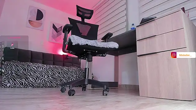 Miabelier online show from November 29, 2025, 12:02 am