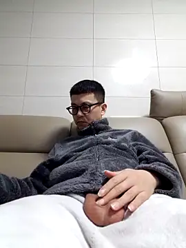 Ssk10N online show from February 15, 2025, 5:39 pm