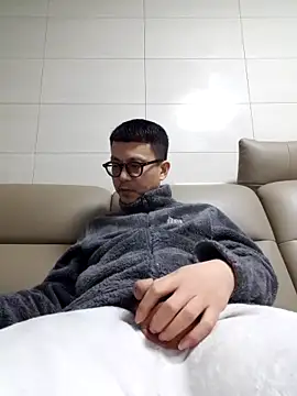 Ssk10N online show from February 17, 2025, 6:37 pm