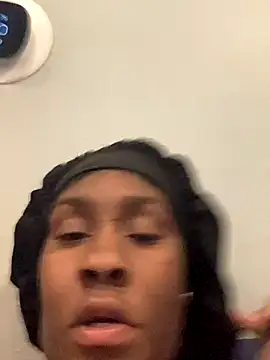 Foreignthababyy online show from September 18, 2025, 10:39 am