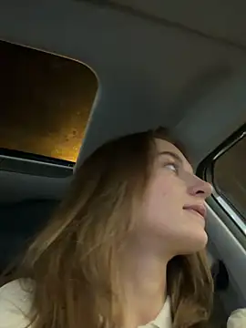 -AngelAri- online show from December 1, 2025, 6:02 pm