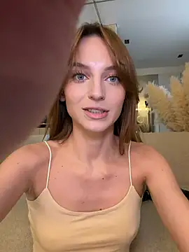 -AngelAri- online show from March 28, 2026, 9:03 pm