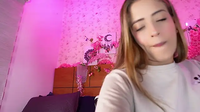 Snapshot of mssburbuja chatting on September 20, 2025, 3:29 am mssburbuja online show from September 20, 2025, 3:29 am