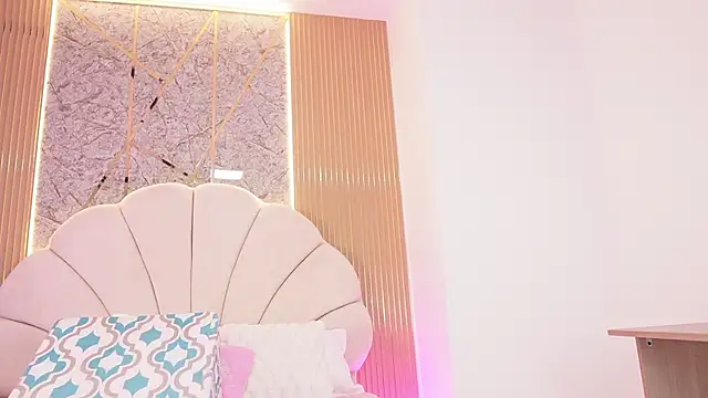 Snapshot of mssburbuja chatting on November 5, 2025, 3:06 am mssburbuja online show from November 5, 2025, 3:06 am