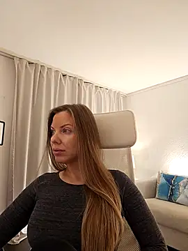 novaforyou1 online show from December 3, 2025, 2:15 pm