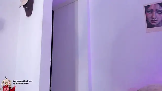 Moonlight1002 online show from November 25, 2025, 2:50 pm