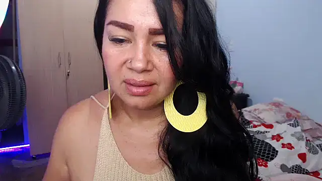 Snapshot of RUBII-ADAMS chatting on May 21, 2026, 2:57 pm RUBII-ADAMS online show from May 21, 2026, 2:57 pm