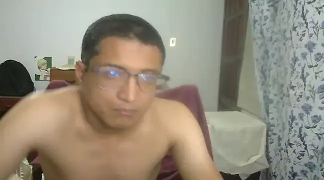 Mghty-cockl88 online show from January 16, 2025, 11:48 pm