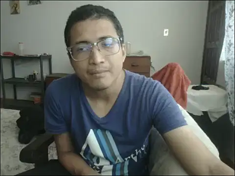 Mghty-cockl88 online show from February 14, 2025, 6:29 pm