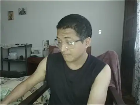 Mghty-cockl88 online show from October 16, 2025, 1:01 pm