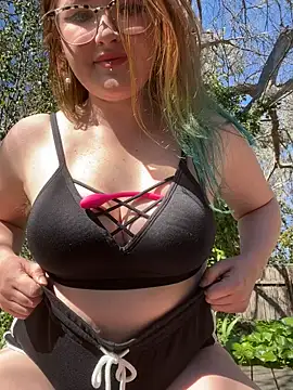 Demure Whore online show from September 15, 2025, 3:28 am