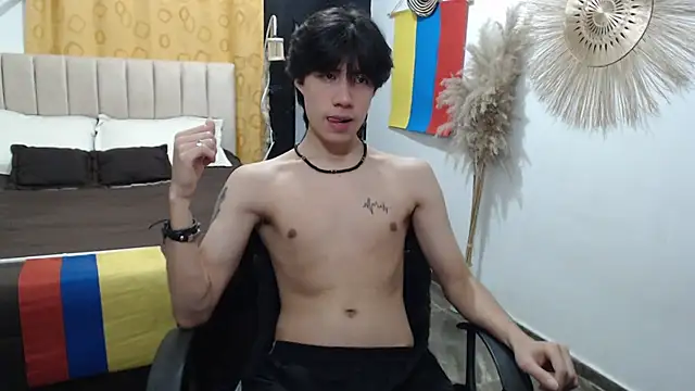 Snapshot of Elio-cam chatting on June 29, 2026, 6:19 am Elio-cam online show from June 29, 2026, 6:19 am