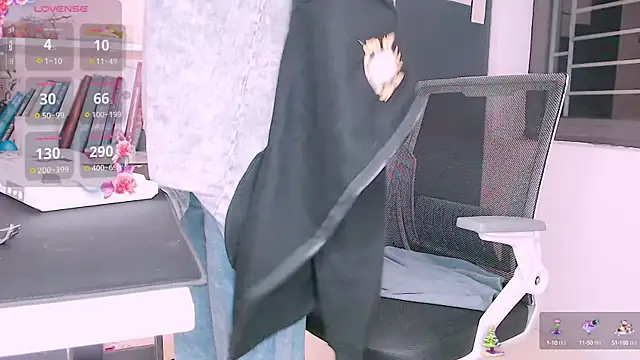 Shyn   online show from December 22, 2024, 4:06 pm