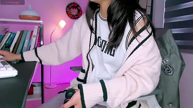 Shyn   online show from December 26, 2024, 4:53 am