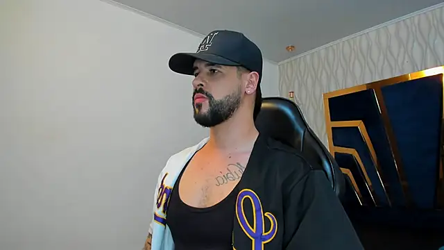 Petesevans online show from September 12, 2025, 11:48 pm