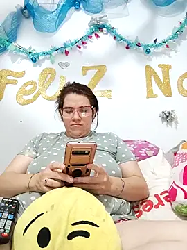 karlythothxh online show from December 20, 2025, 5:09 pm