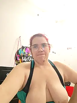 karlythothxh online show from January 15, 2026, 7:28 pm