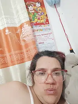 Snapshot of karlythoth@xh chatting on July 16, 2026, 1:55 am karlythothxh online show from July 16, 2026, 1:55 am