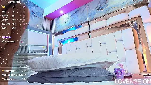 sexysistter online show from December 29, 2024, 6:16 pm