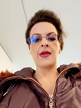 Snapshot of RebeccaNoble chatting on April 21, 2026, 11:49 am RebeccaNoble online show from April 21, 2026, 11:49 am