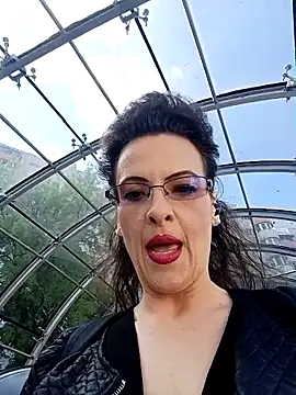 Snapshot of RebeccaNoble chatting on April 25, 2026, 12:52 pm RebeccaNoble online show from April 25, 2026, 12:52 pm