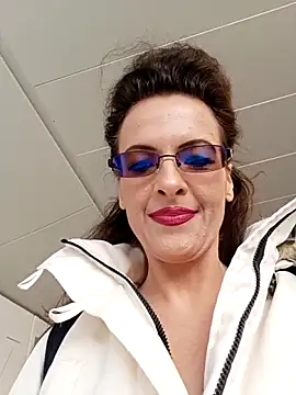 Snapshot of RebeccaNoble chatting on May 2, 2026, 11:59 am RebeccaNoble online show from May 2, 2026, 11:59 am