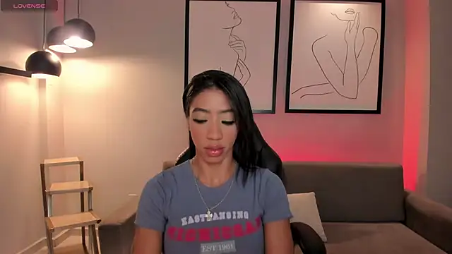 LindseyCox online show from September 27, 2025, 4:50 am