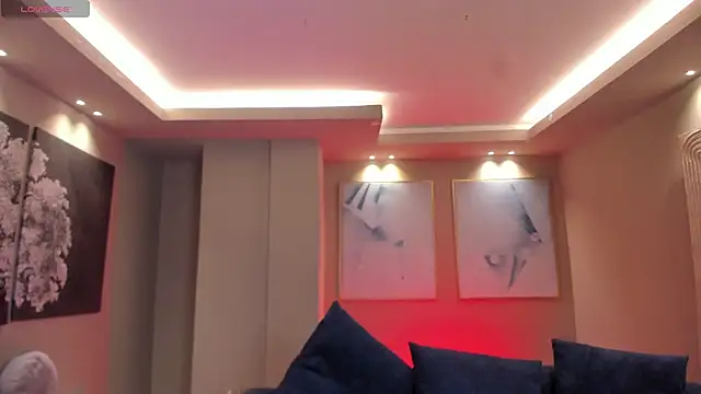 LindseyCox online show from October 9, 2025, 4:21 am