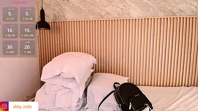 indi catalina online show from November 8, 2025, 12:27 pm