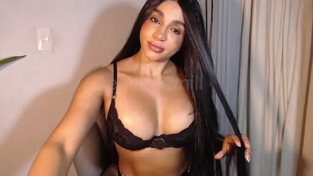 Snapshot of destinne_mill_ chatting on July 9, 2026, 10:41 am destinne mill online show from July 9, 2026, 10:41 am