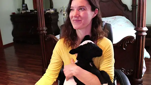 thornburyrose online show from March 3, 2025, 5:39 pm