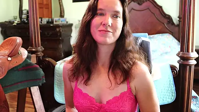 thornburyrose online show from October 31, 2025, 5:03 pm