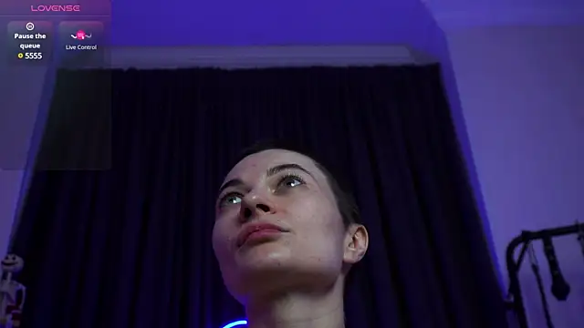 CyberXGoddess online show from December 9, 2024, 2:13 am