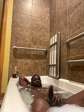 Maculine Stayr online show from February 18, 2025, 6:37 am