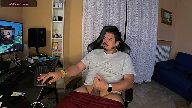Snapshot of fernan_redsxxx chatting on May 4, 2026, 9:16 am fernan redsxxx online show from May 4, 2026, 9:16 am